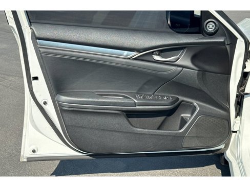 Used 2018 Honda Civic EX-L image 11