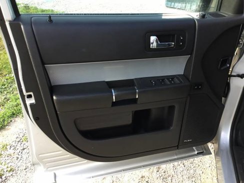 Used 2015 Ford Flex SEL image 11