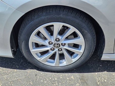 Used 2023 Toyota Camry LE image 10