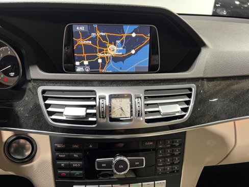 Used 2015 Mercedes-Benz E 350 Sedan image 25