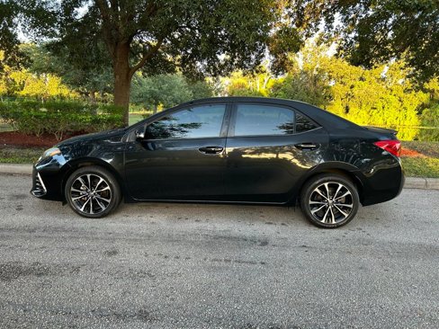 Used 2019 Toyota Corolla SE image 2