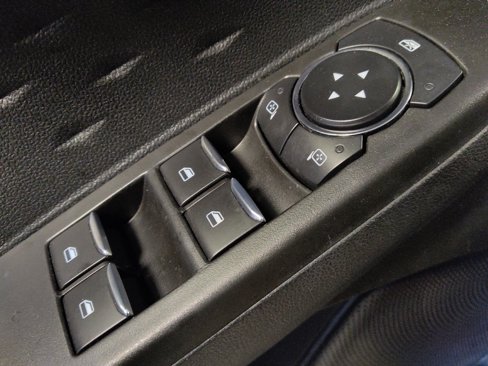 Used 2020 Ford Escape Titanium image 27