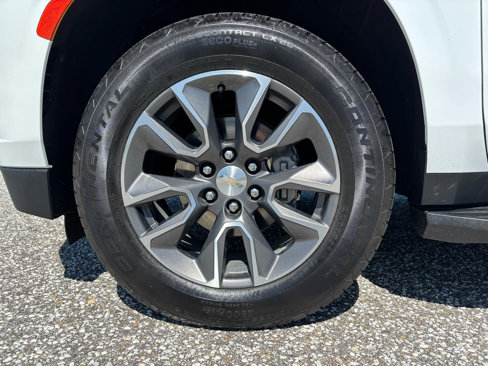 Used 2021 Chevrolet Suburban LT w/ Rear Media and Nav Package image 32
