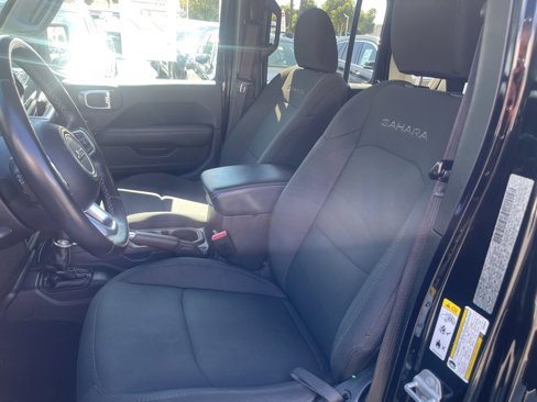 Used 2019 Jeep Wrangler Unlimited Sahara image 14