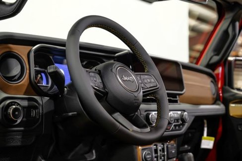 Used 2024 Jeep Wrangler Unlimited Rubicon w/ Technology Group image 56