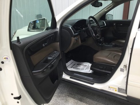 Used 2014 GMC Acadia SLT image 9