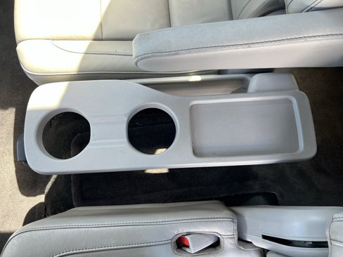 Used 2017 Toyota Highlander SE image 23