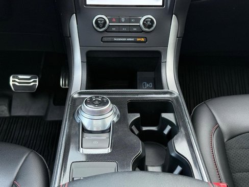 Certified 2022 Ford Edge ST-Line w/ Cold Weather Package image 11