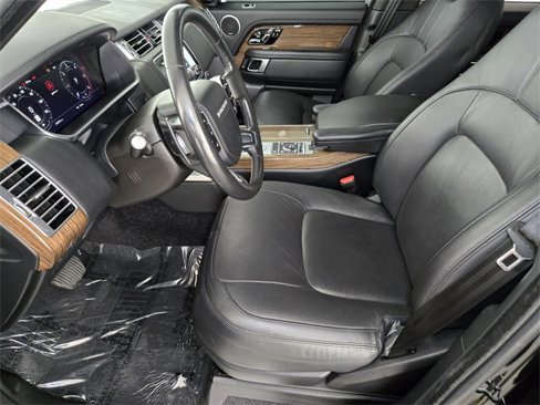 Used 2018 Land Rover Range Rover HSE image 10