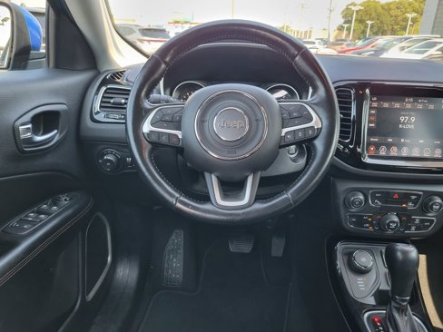 Used 2021 Jeep Compass Limited image 10