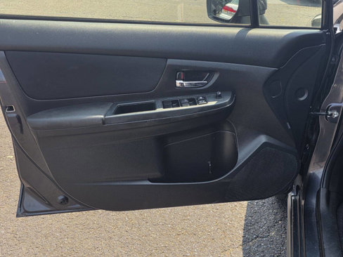 Used 2014 Subaru Crosstrek 2.0i Premium w/ Moonroof Package image 9