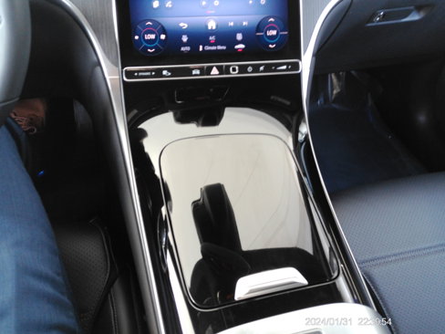 Certified 2025 Mercedes-Benz GLC 300 image 35