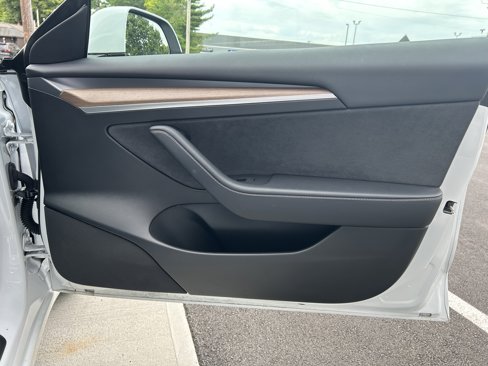 Used 2023 Tesla Model 3 Standard Range image 21