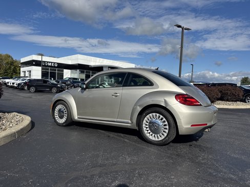 Used 2013 Volkswagen Beetle 2.5 image 7