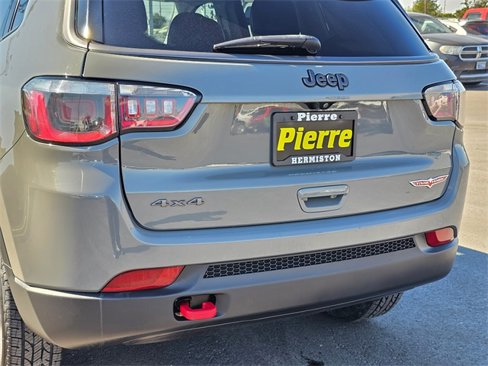 Used 2020 Jeep Compass Trailhawk image 7