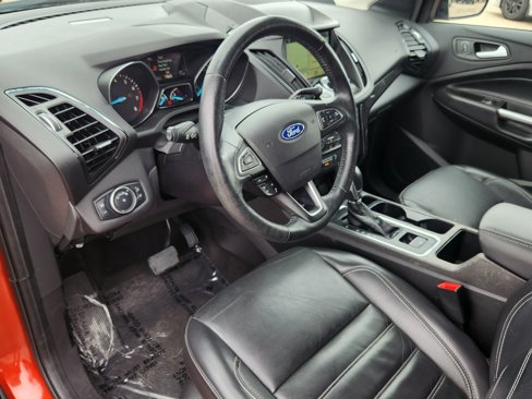 Used 2019 Ford Escape Titanium image 8