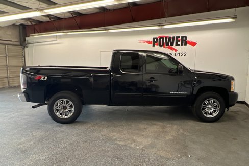 Used 2009 Chevrolet Silverado 1500 LT w/ Power Pack Plus image 2