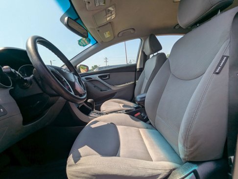 Used 2013 Hyundai Elantra GLS w/ Preferred Pkg image 13