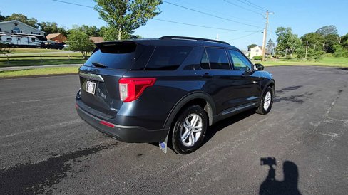 Used 2022 Ford Explorer XLT image 8