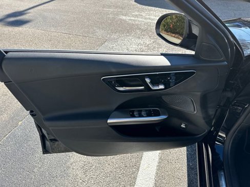 Used 2024 Mercedes-Benz C 300 Sedan image 19
