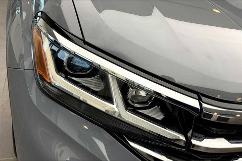 Used 2021 Volkswagen Atlas Cross Sport SE image 24