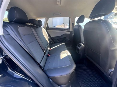 Used 2022 Volkswagen Taos SE w/ IQ.Drive SE Package image 22