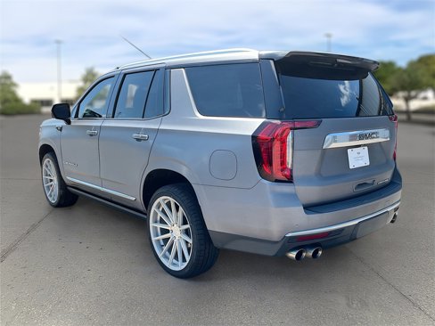 Used 2021 GMC Yukon Denali w/ Denali Premium Package image 5