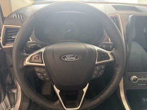 Used 2024 Ford Edge SEL image 10