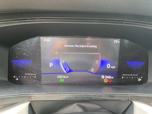 Used 2022 Volkswagen Taos S image 18