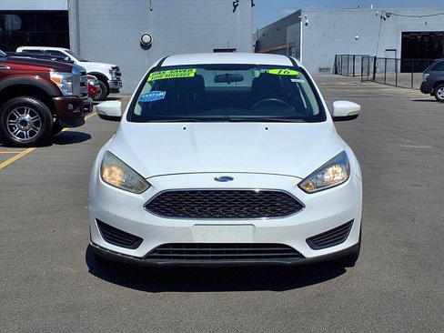 Used 2016 Ford Focus SE w/ SE Winter Package image 22