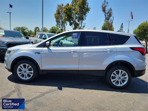Certified 2019 Ford Escape SE image 31