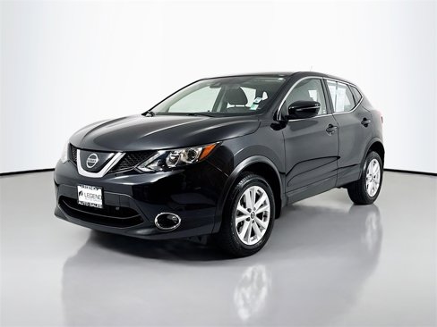 Used 2019 Nissan Rogue Sport SV image 1