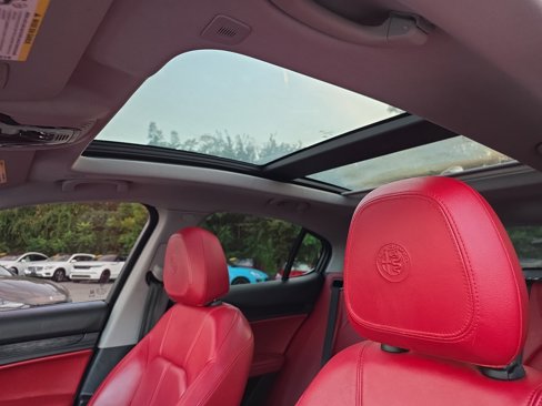 Used 2021 Alfa Romeo Stelvio Sprint w/ Sun & Sound Package image 28