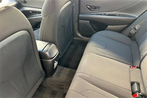 Certified 2025 Hyundai Elantra Sport image 12