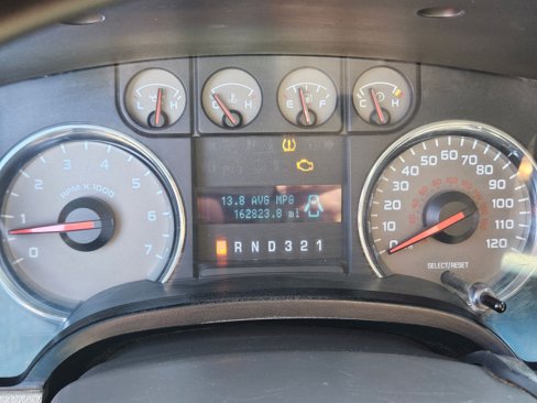 Used 2010 Ford F150 XLT image 21