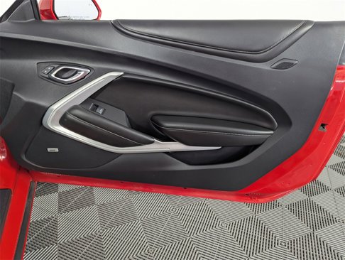 Used 2017 Chevrolet Camaro LT image 33