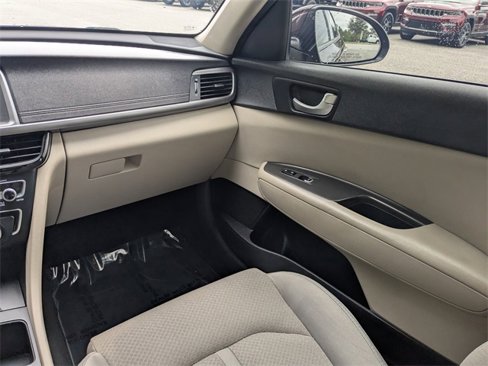 Used 2018 Kia Optima LX image 15