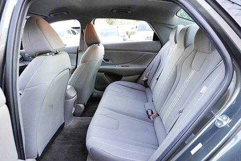 Certified 2024 Hyundai Elantra SEL image 15