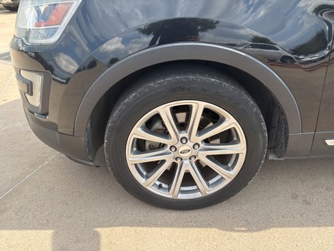 Used 2016 Ford Explorer Limited image 9
