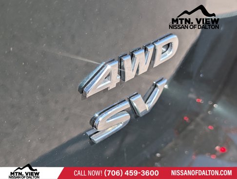 Used 2018 Nissan Pathfinder SV image 9