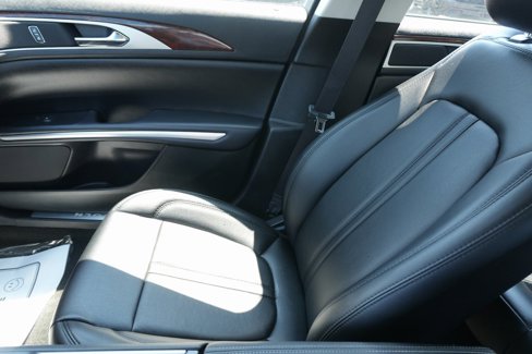 Used 2016 Lincoln MKZ AWD image 29
