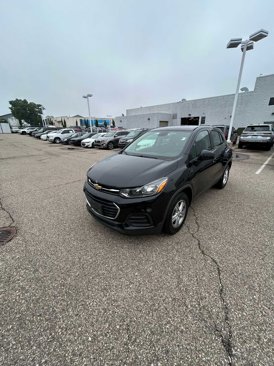 Used 2019 Chevrolet Trax LS image 2