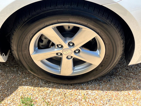 Used 2015 Kia Optima LX image 19
