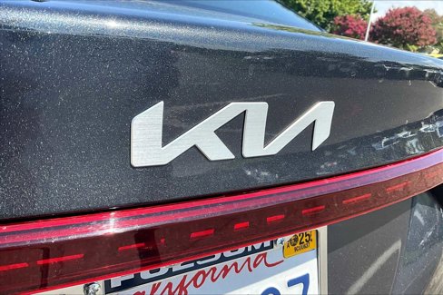 Used 2023 Kia Forte LXS image 9