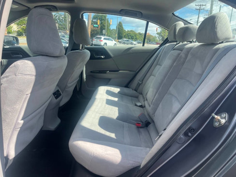 Used 2015 Honda Accord EX image 12