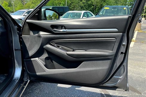 Used 2020 Nissan Altima 2.5 SV image 21
