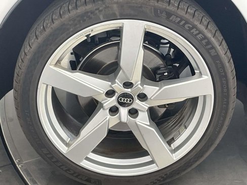 Used 2021 Audi SQ5 Premium w/ Convenience Package image 13