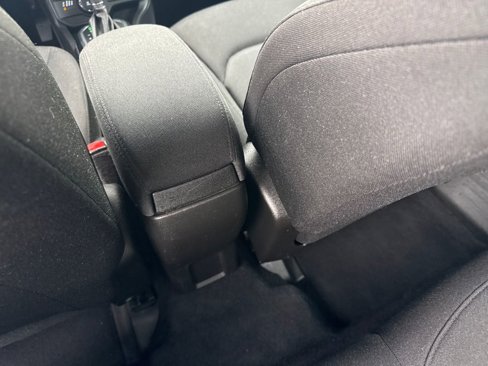 Used 2018 Jeep Renegade Sport w/ Power & Air Group image 17