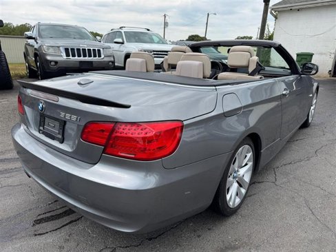 Used 2012 BMW 328i Convertible image 4