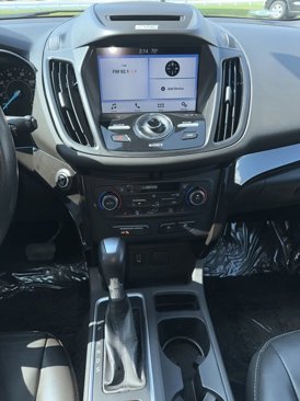 Used 2017 Ford Escape Titanium image 27